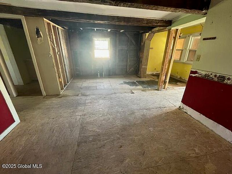 5th image of 854 Millers Corners Road