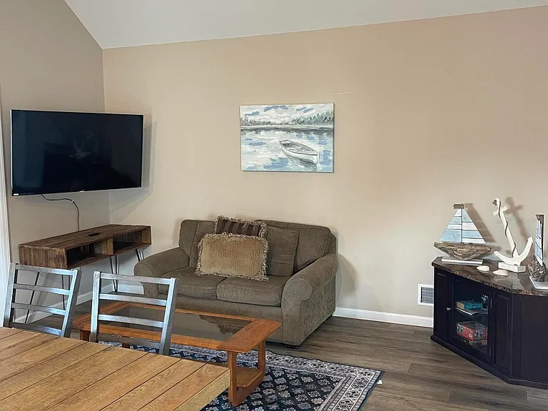 241 Hiering Ave — Photo 39