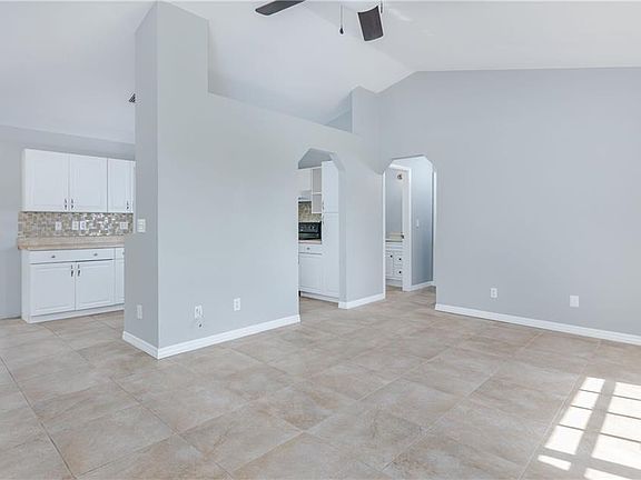 3rd image of 1219 SW 25th ST
