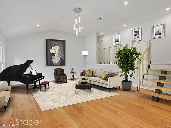 4th image of 73 Hutchinson Blvd #A