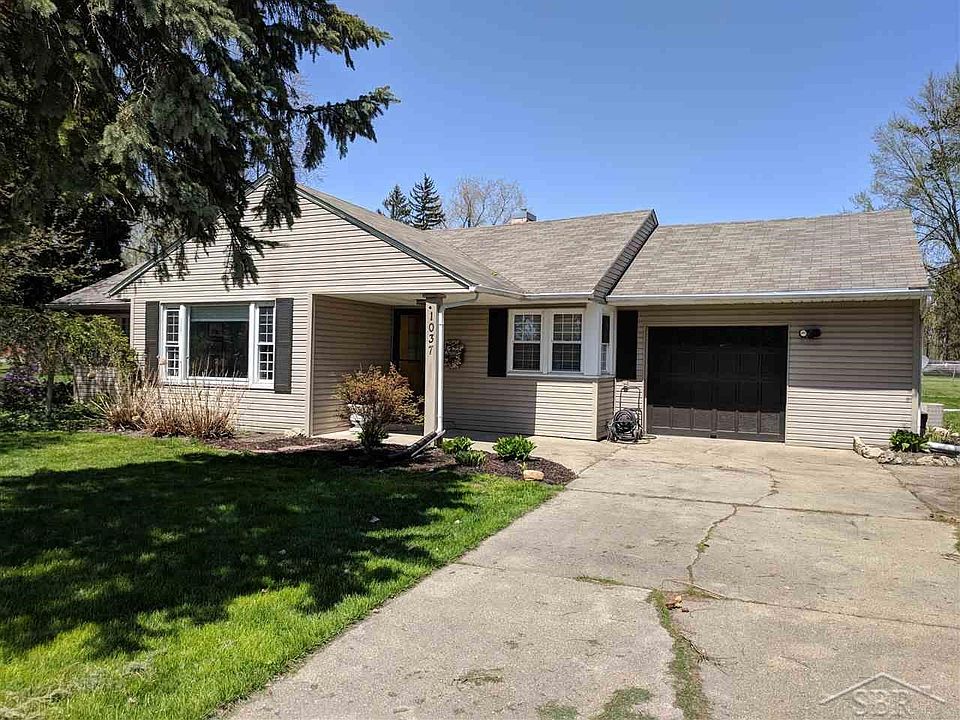 1st image of 1037 Fischer Dr
