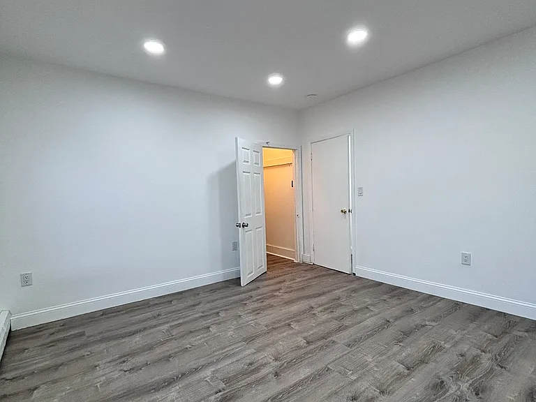 12 Pine St #2 — Photo 13