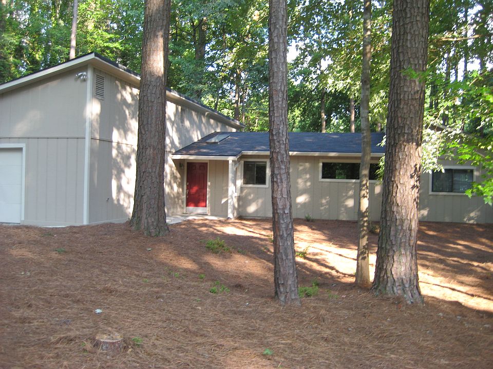 1st image of 2320 Salem Dr NE