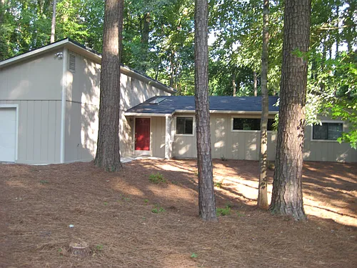 2320 Salem Dr NE Photo 1 2320 Salem Dr NE Photo 1