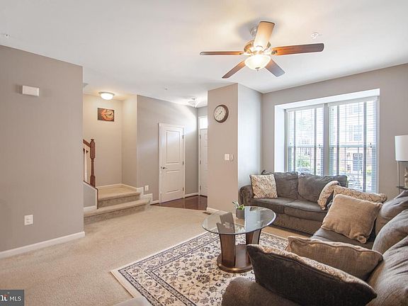 5th image of 11705 Emerald Green Dr
