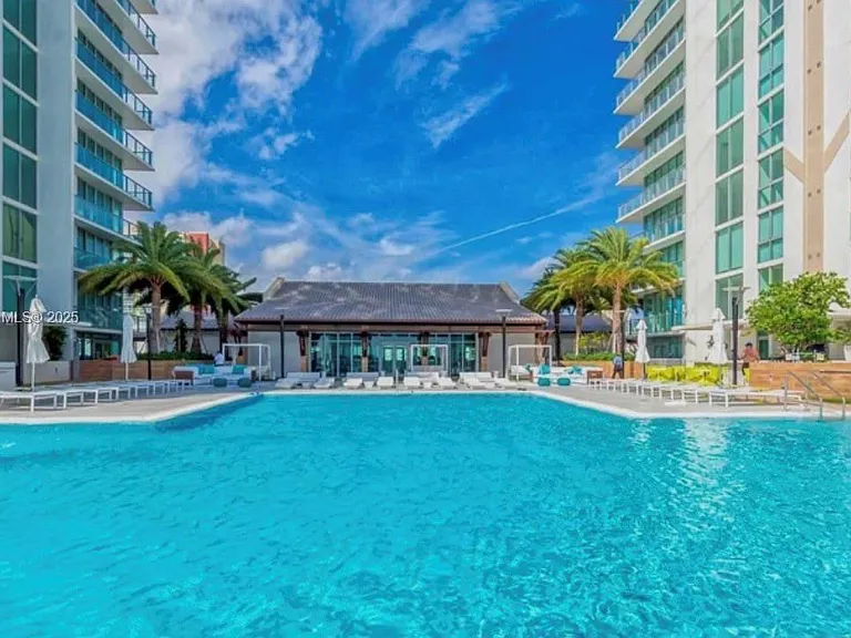 330 Sunny Isles Blvd #5-2002 — Photo 4