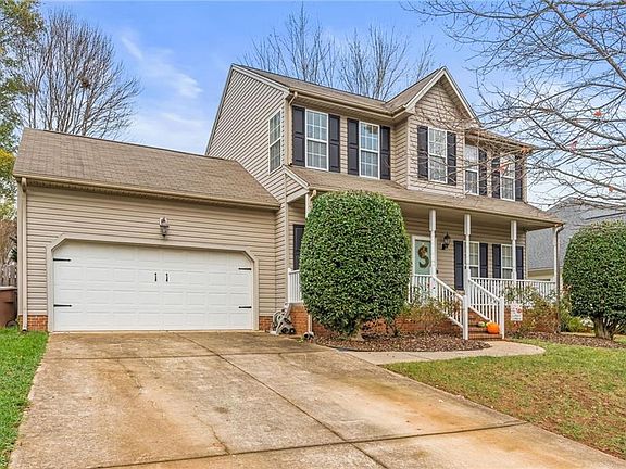 3rd image of 506 Willowview Dr