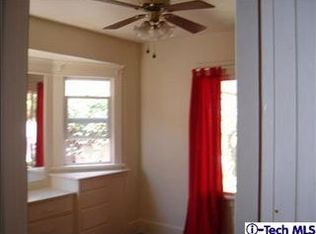 2305 E 17th St, Long Beach, CA 90804