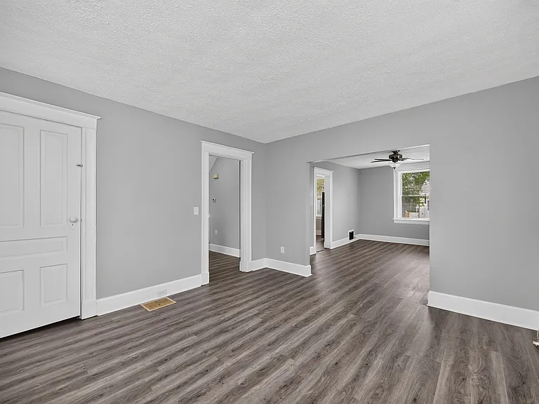 1x1 Living Room 1x1 Living Room
