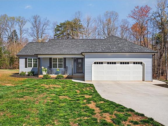 5th image of 668 Gold Hill Rd