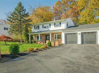 10 Laurel Dr, Stony Pt, NY 10980