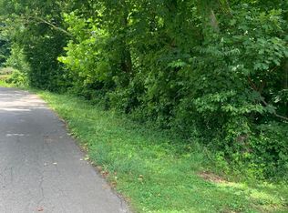 Woodgreen Ln, Kingsport, TN 37660
