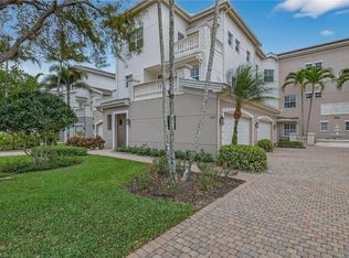580 Avellino Isles Cir #201, Naples, FL 34119