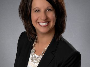 10804 Watercress Rd, Strongsville, OH 44136