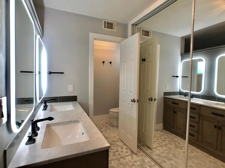 9111 La Riviera Dr — Photo 14