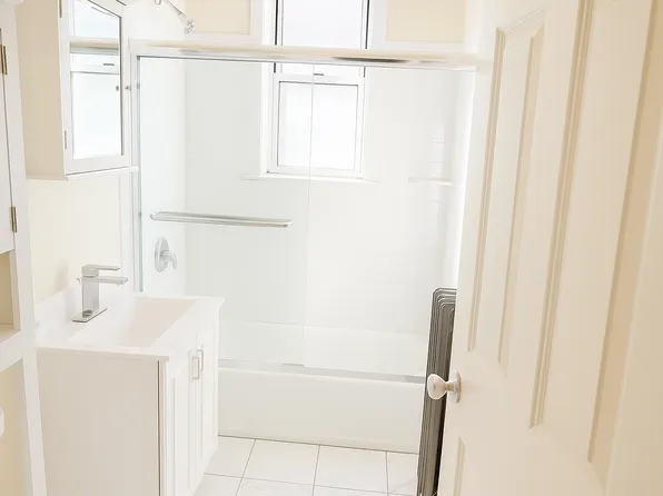 1575 Palisades Boulevard image 3 of 4