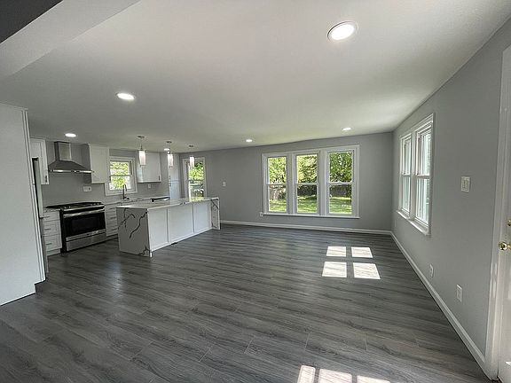5th image of 7007 Lee Park Ct