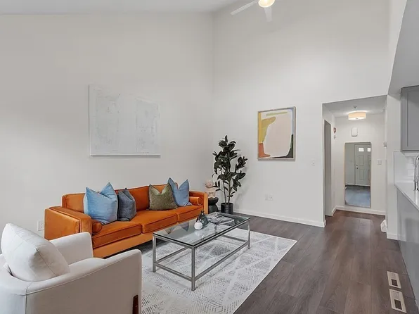 247 Broadway Rd Unit 40, Dracut, MA 01826