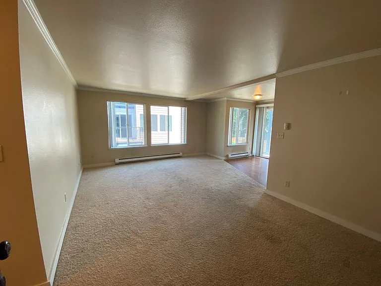 North Green Lake Apartments — Photo 21