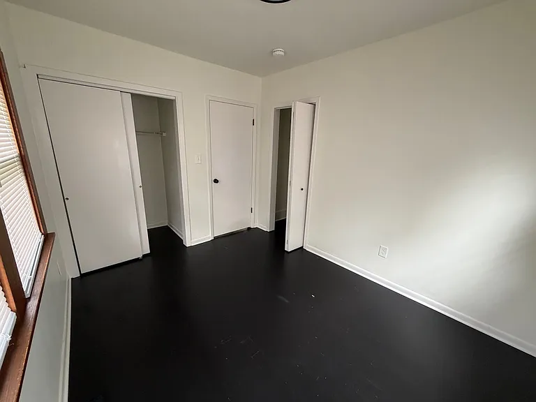 1112 Vine St — Photo 6