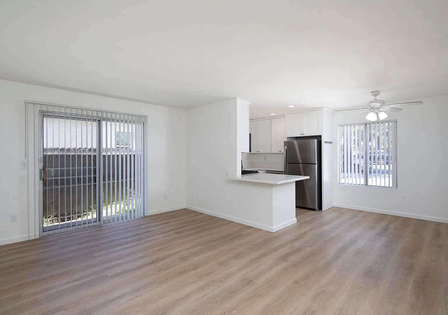 945 Chalcedony Street — Photo 2