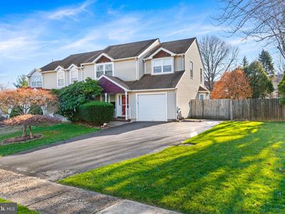 29 Tree Bark Ln, Holland, PA, 18966