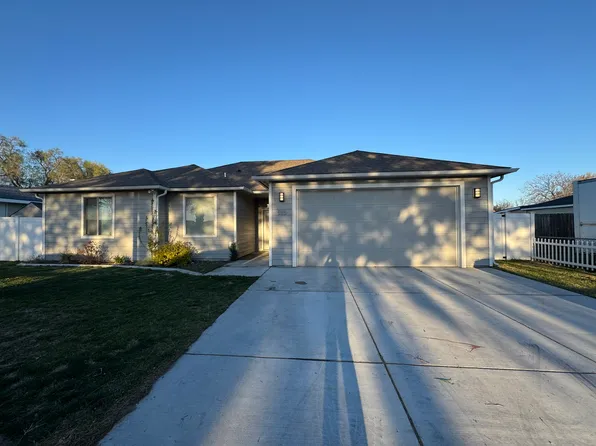 515 S Wehe Ave, Pasco, WA 99301