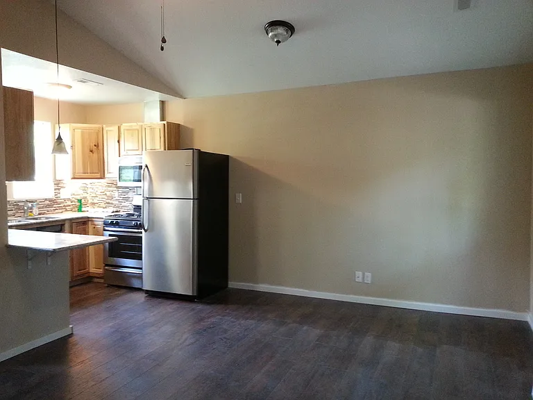 25 Old Crystal Park Rd #25 — Photo 10