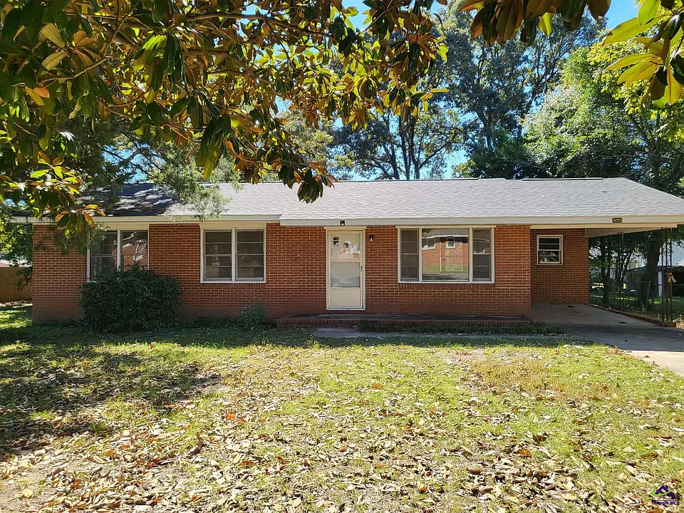 303 Sparta St