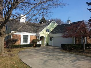 9104 Stratford Ln, Palos Hills, IL 60465