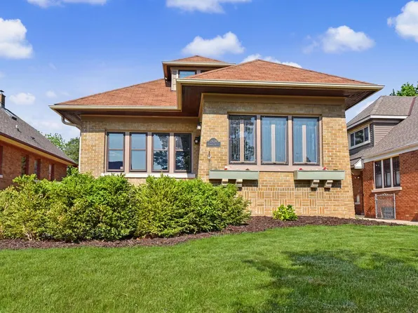 2439 Lefeber AVENUE, Wauwatosa, WI 53213