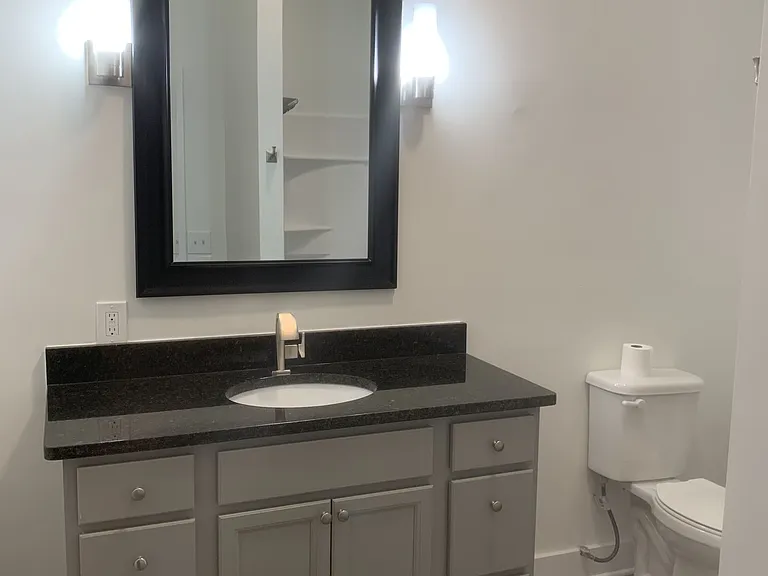 652 Oak Grove Rd — Photo 13