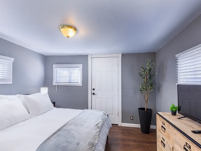 3261 Jasper Park — Photo 15