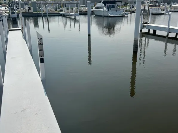 301 Peninsula E, New Buffalo, MI 49117