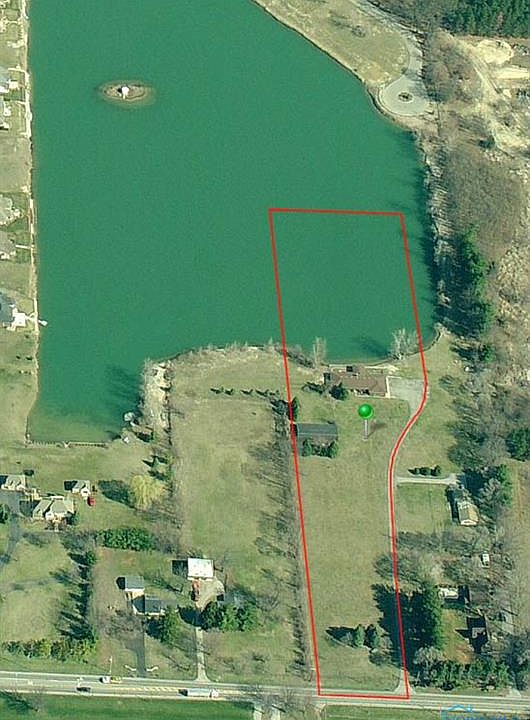2nd image of 11 Lake Moon Dr
