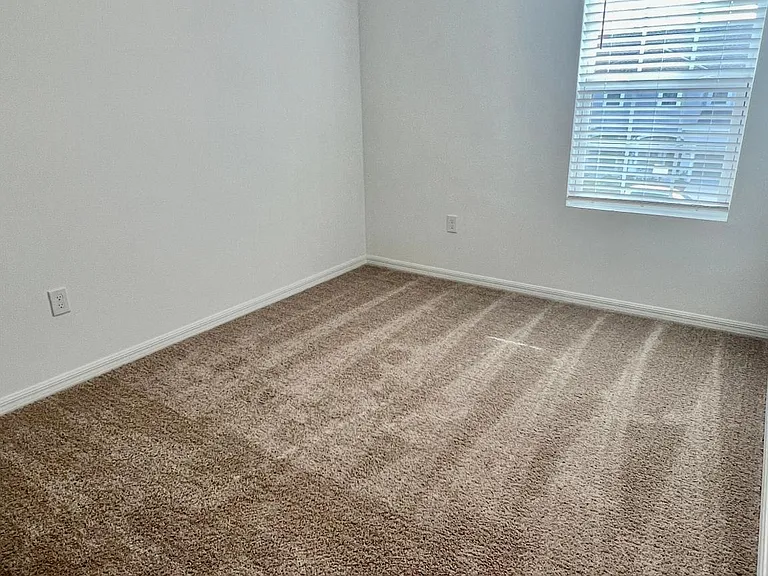 3591 Davenport Creek Ct — Photo 14