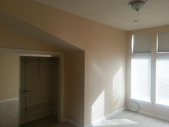 5th image of 161 Laurel Grove Ln