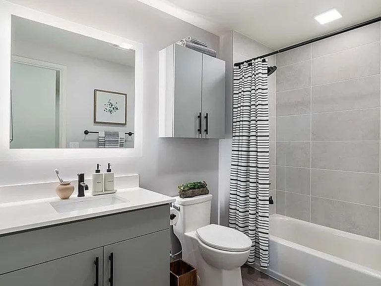 Bellevue 10 — Photo 23