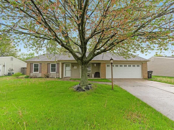 7425 Parliament Pl, Fort Wayne, IN 46835