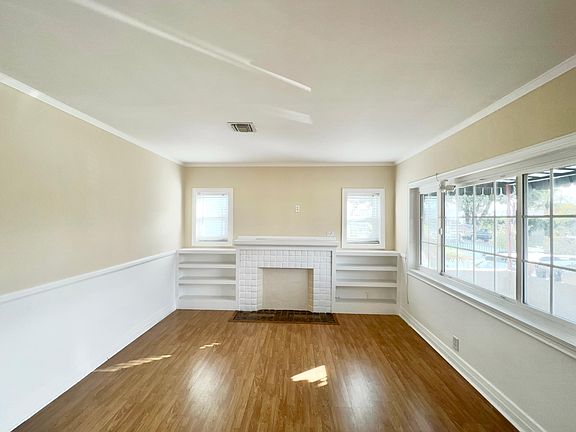 3rd image of 2934 S Norton Ave