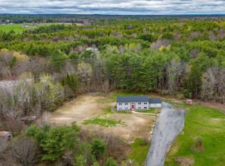 18 Chestnut Dr #202, Topsham, ME 04086