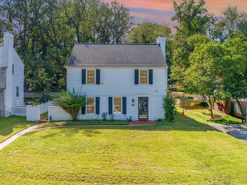 1st image of 2304 Pickwick Rd