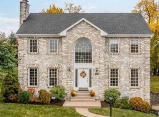 155 Hickory Heights Dr, Bridgeville, PA