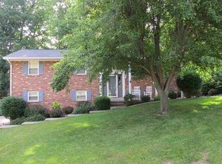 701 Forest Park Dr, Newburgh, IN 47630