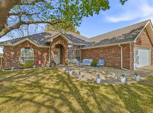 1023 Prairie Wind Blvd, Stephenville, TX 76401