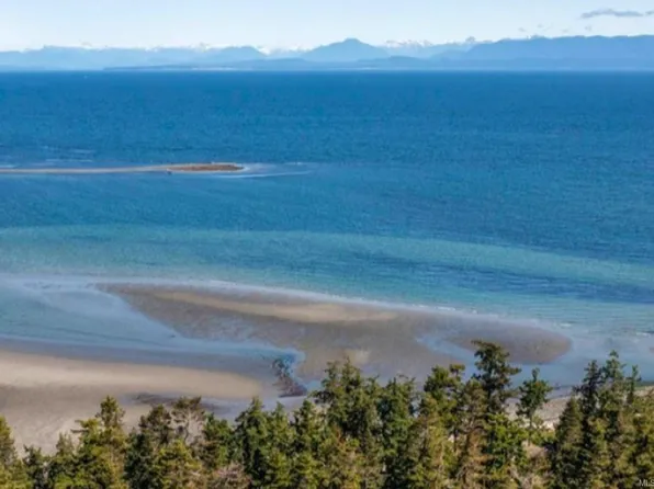 321 Wireless Rd, Comox Valley, BC V9M 3T6