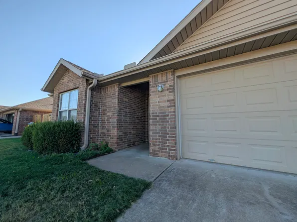 1102 SW Quartz Rd #2, Bentonville, AR 72712