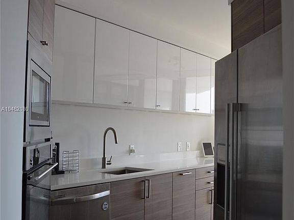 4th image of 3610 Yacht Club Dr APT 1408
