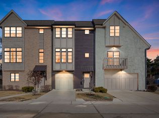 488 Newton Ave, Glen Ellyn, IL 60137