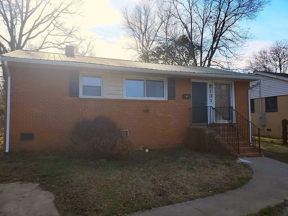131 Goff St